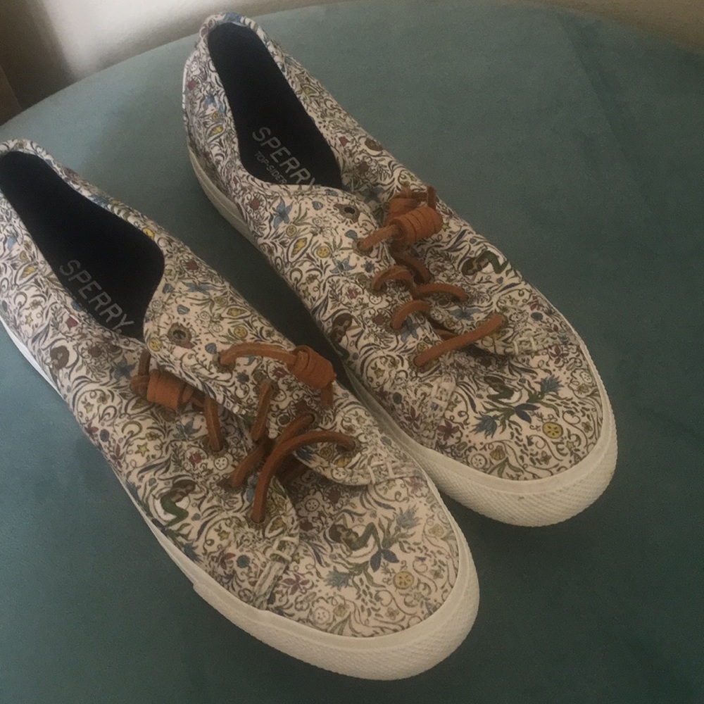 Sperry mermaid print boat shoes